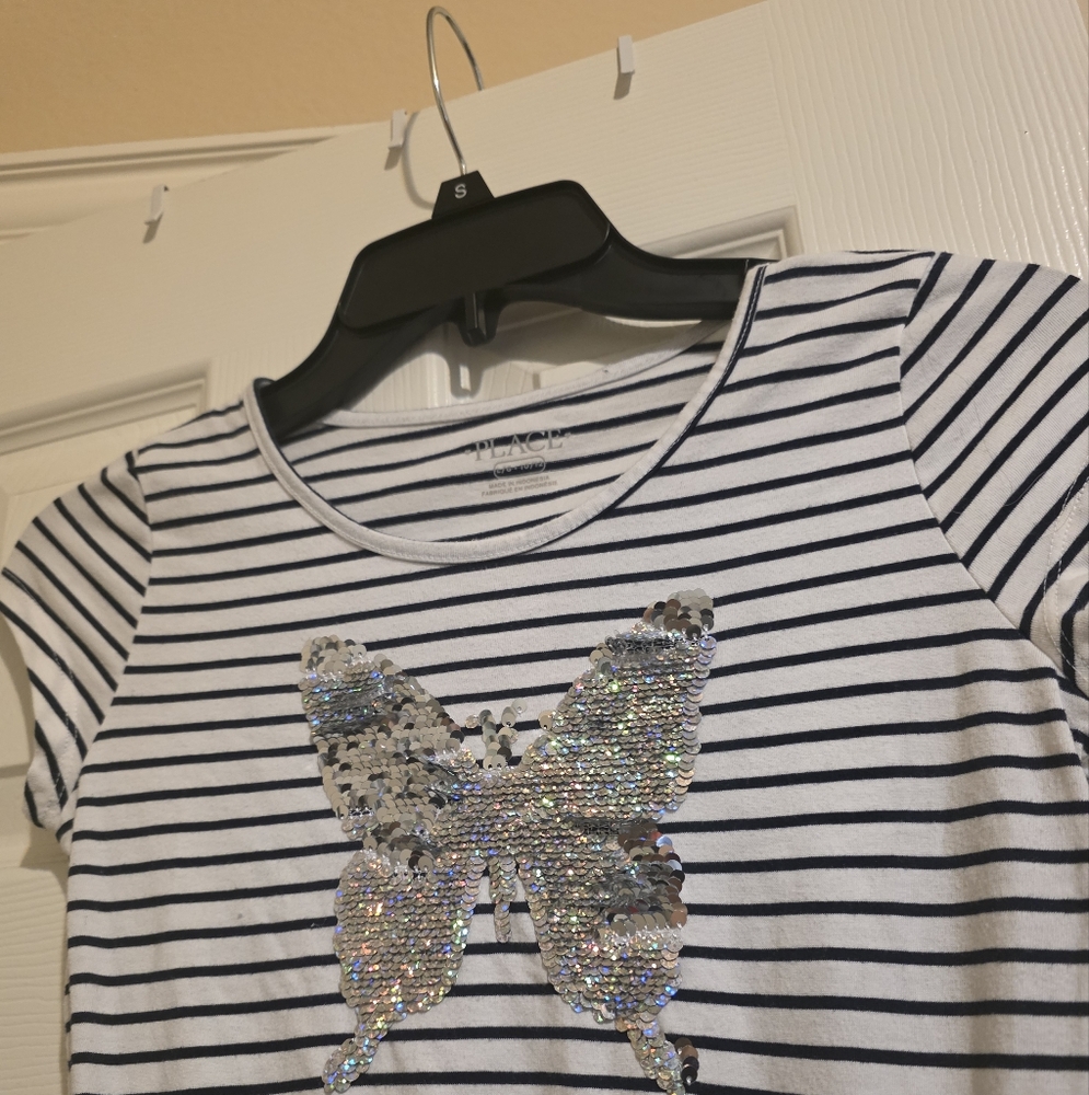 The Children's Place Black and White Short Sleeve Tee with Silver Design